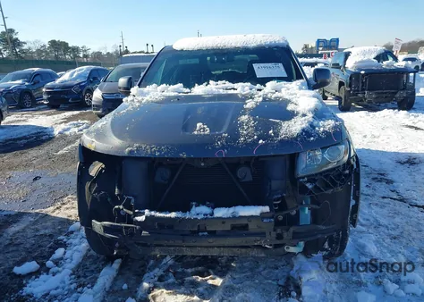 2015 Jeep Grand Cherokee Altitude z USA, uszkodzony, nr VIN 1C4RJFAG1FC666147